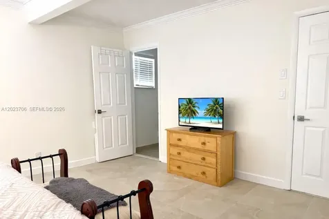 232 SE 6th Street Dania Beach FL 33004