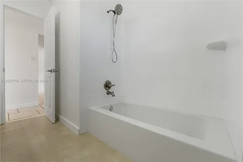 232 SE 6th Street Dania Beach FL 33004