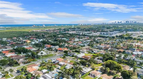 232 SE 6th Street Dania Beach FL 33004