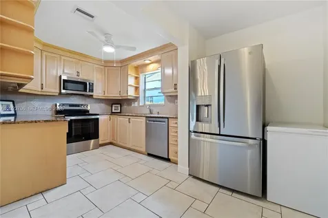 232 SE 6th Street Dania Beach FL 33004