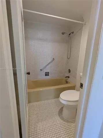 16751 NE 9th Avenue North Miami Beach FL 33162