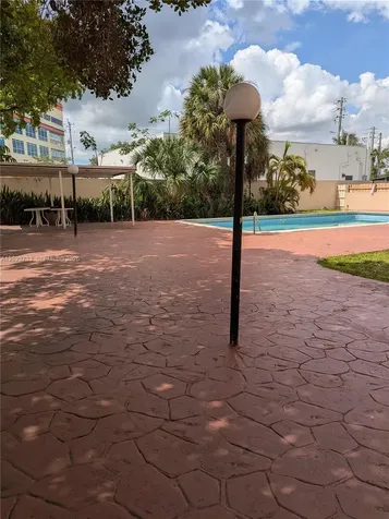 16751 NE 9th Avenue North Miami Beach FL 33162