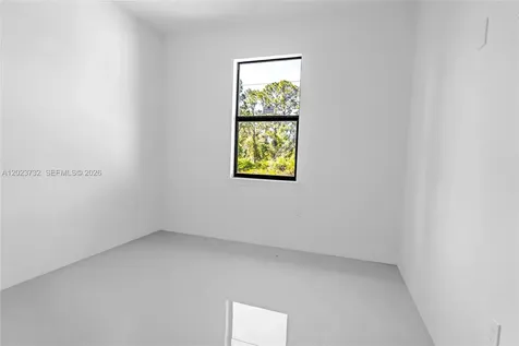 1030 Hunter Street E Lehigh Acres FL 33974