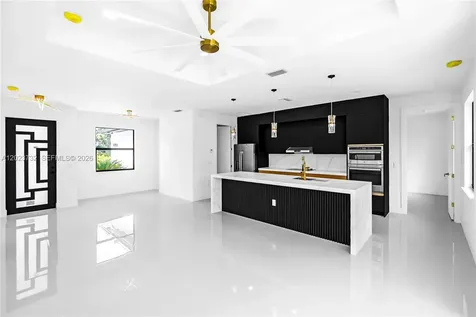 1030 Hunter Street E Lehigh Acres FL 33974