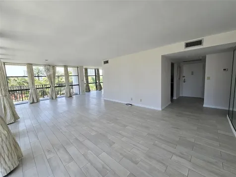 800 Parkview Drive Hallandale Beach FL 33009