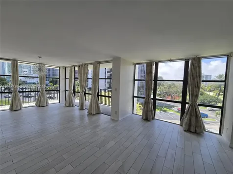 800 Parkview Drive Hallandale Beach FL 33009