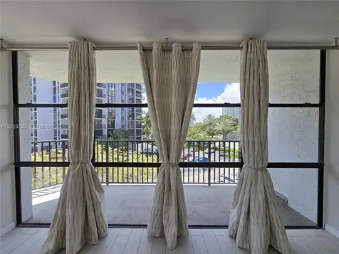 800 Parkview Drive Hallandale Beach FL 33009