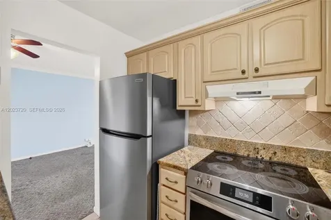 3040 NE 16th Avenue Oakland Park FL 33334