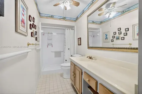 3040 NE 16th Avenue Oakland Park FL 33334