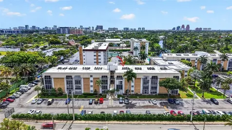 3040 NE 16th Avenue Oakland Park FL 33334