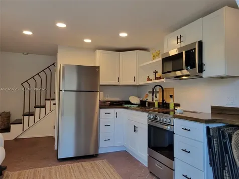 5866 SW 60th Street Miami FL 33143