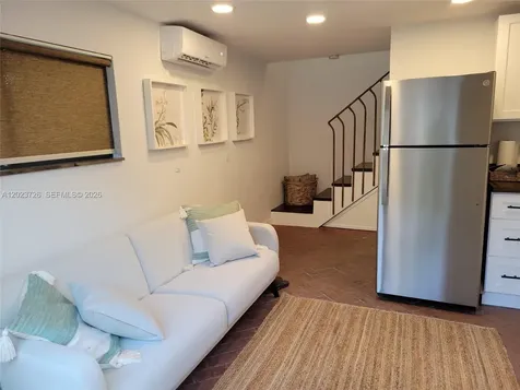 5866 SW 60th Street Miami FL 33143