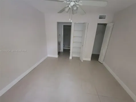 10005 Winding Lake Road Sunrise FL 33351