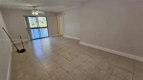 10005 Winding Lake Road Sunrise FL 33351
