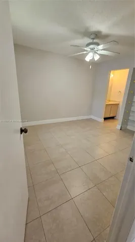 10005 Winding Lake Road Sunrise FL 33351