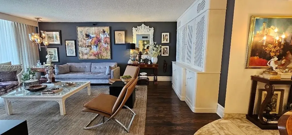 18061 Biscayne Boulevard Aventura FL 33160