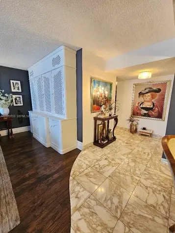 18061 Biscayne Boulevard Aventura FL 33160