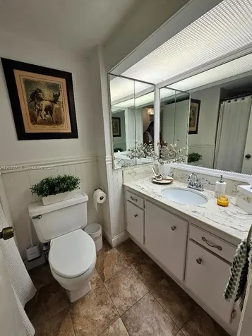 18061 Biscayne Boulevard Aventura FL 33160