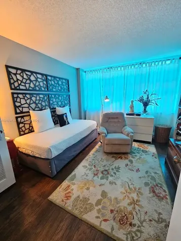 18061 Biscayne Boulevard Aventura FL 33160