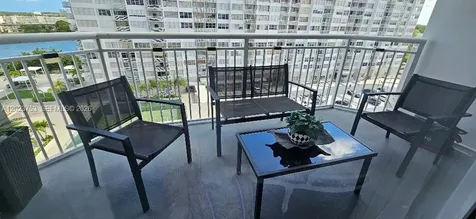 18061 Biscayne Boulevard Aventura FL 33160