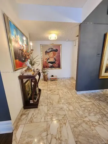 18061 Biscayne Boulevard Aventura FL 33160