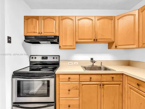 831 NE 199th Street Miami FL 33179
