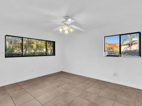 831 NE 199th Street Miami FL 33179
