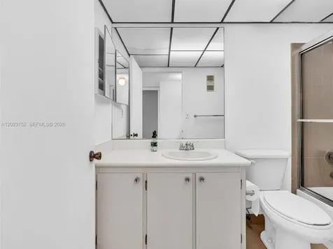 831 NE 199th Street Miami FL 33179