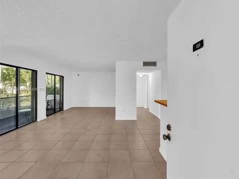 831 NE 199th Street Miami FL 33179