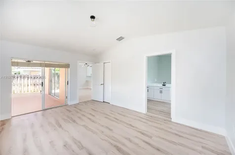 16452 SW 99th Lane Miami FL 33196