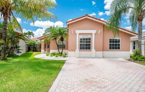 16452 SW 99th Lane Miami FL 33196