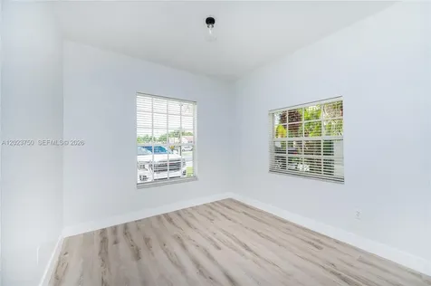 16452 SW 99th Lane Miami FL 33196