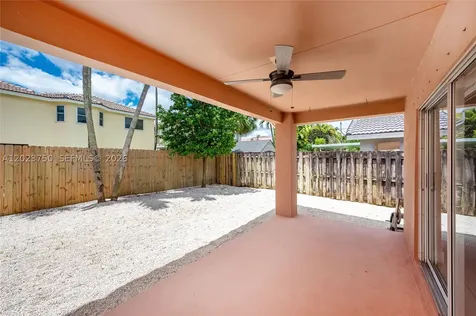 16452 SW 99th Lane Miami FL 33196