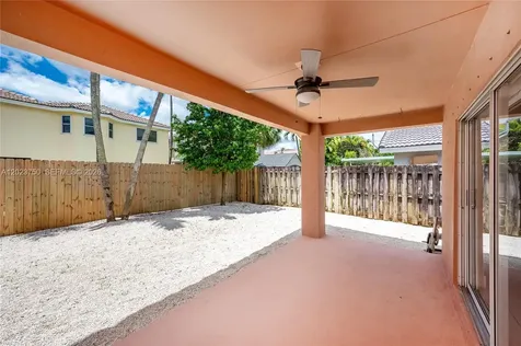 16452 SW 99th Lane Miami FL 33196