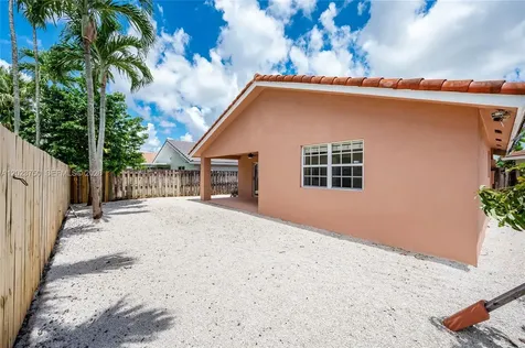 16452 SW 99th Lane Miami FL 33196