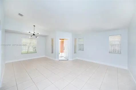 16452 SW 99th Lane Miami FL 33196