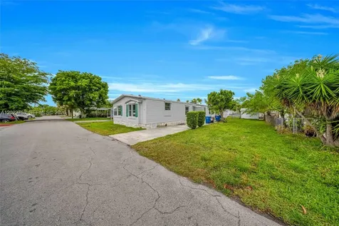 19800 SW 180th Ave Lot 81 Lot 82 Miami FL 33187