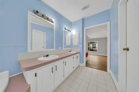 19800 SW 180th Ave Lot 81 Lot 82 Miami FL 33187