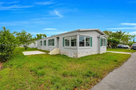 19800 SW 180th Ave Lot 81 Lot 82 Miami FL 33187