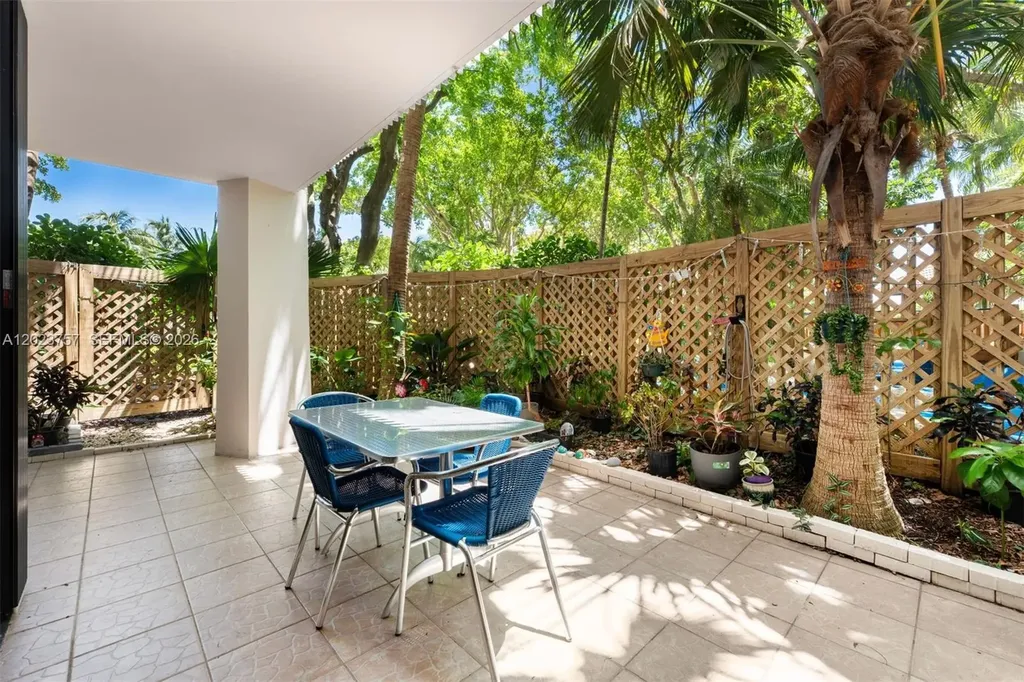 2000 Towerside Terrace Miami FL 33138