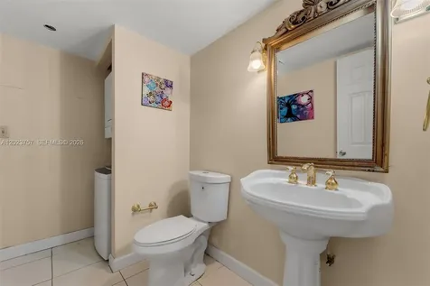 2000 Towerside Terrace Miami FL 33138