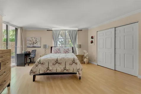 2000 Towerside Terrace Miami FL 33138