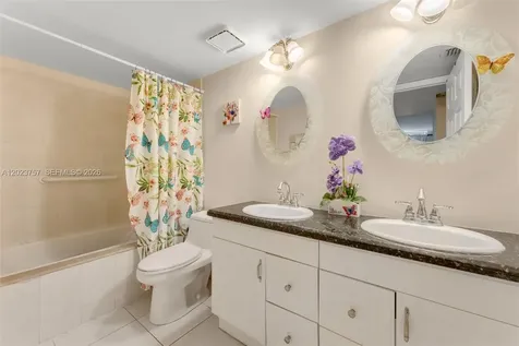 2000 Towerside Terrace Miami FL 33138
