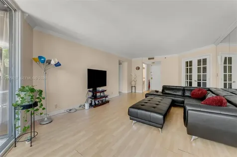 2000 Towerside Terrace Miami FL 33138