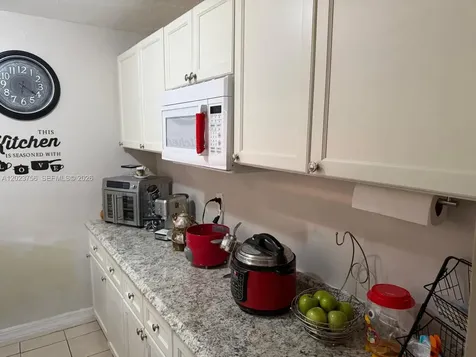 1245 W 24th Street Hialeah FL 33010