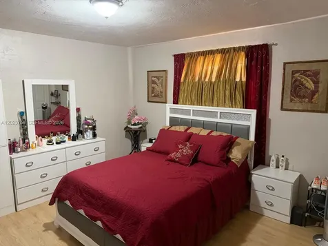 1245 W 24th Street Hialeah FL 33010