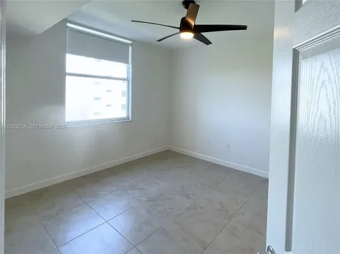 1723 SW 2nd Avenue Miami FL 33129
