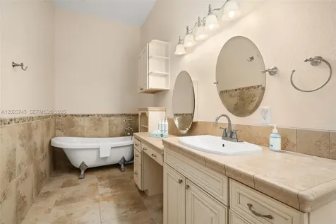 9526 Kingfisher Place Sebring FL 33875