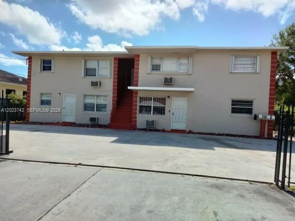 2040 Grant Avenue Opa-Locka FL 33054