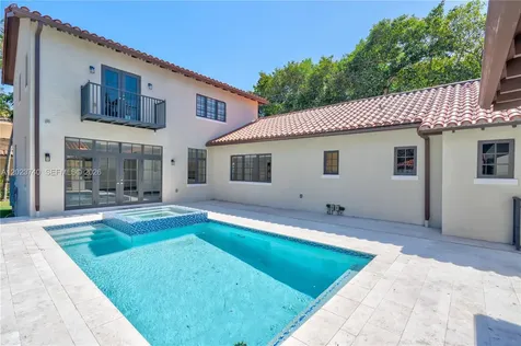 519 Alhambra Circle Coral Gables FL 33134